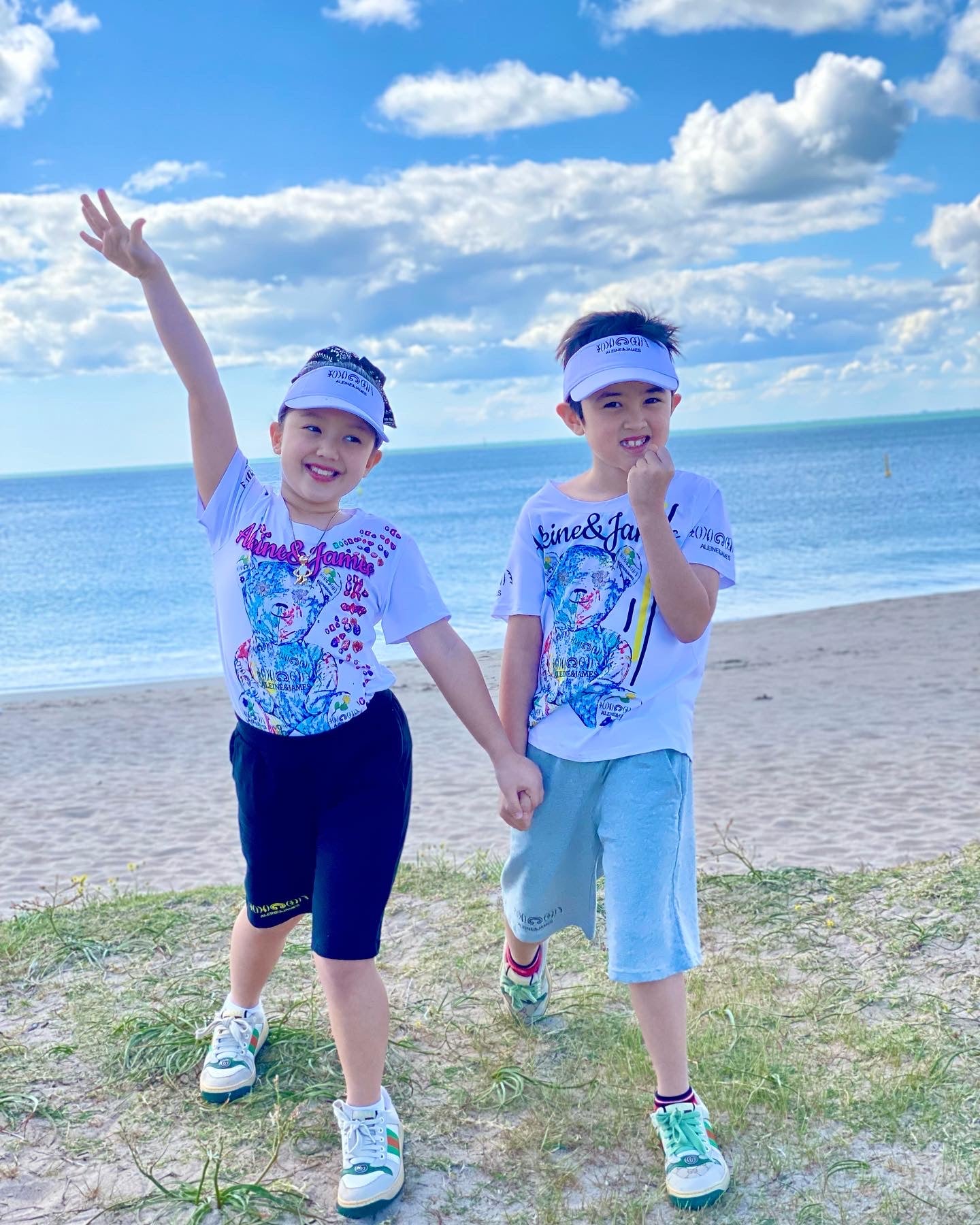 Kids Designer’s power bear T-shirt